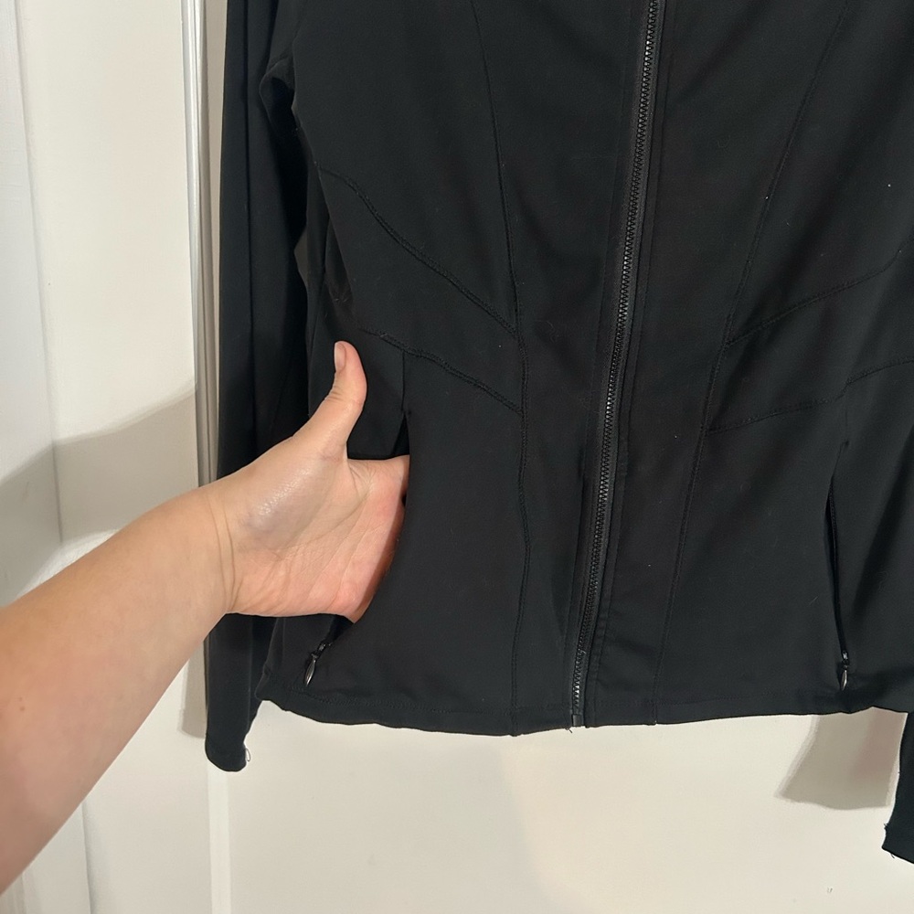 Sleek Black Utility Jacket for Women - Picture 2 of 5